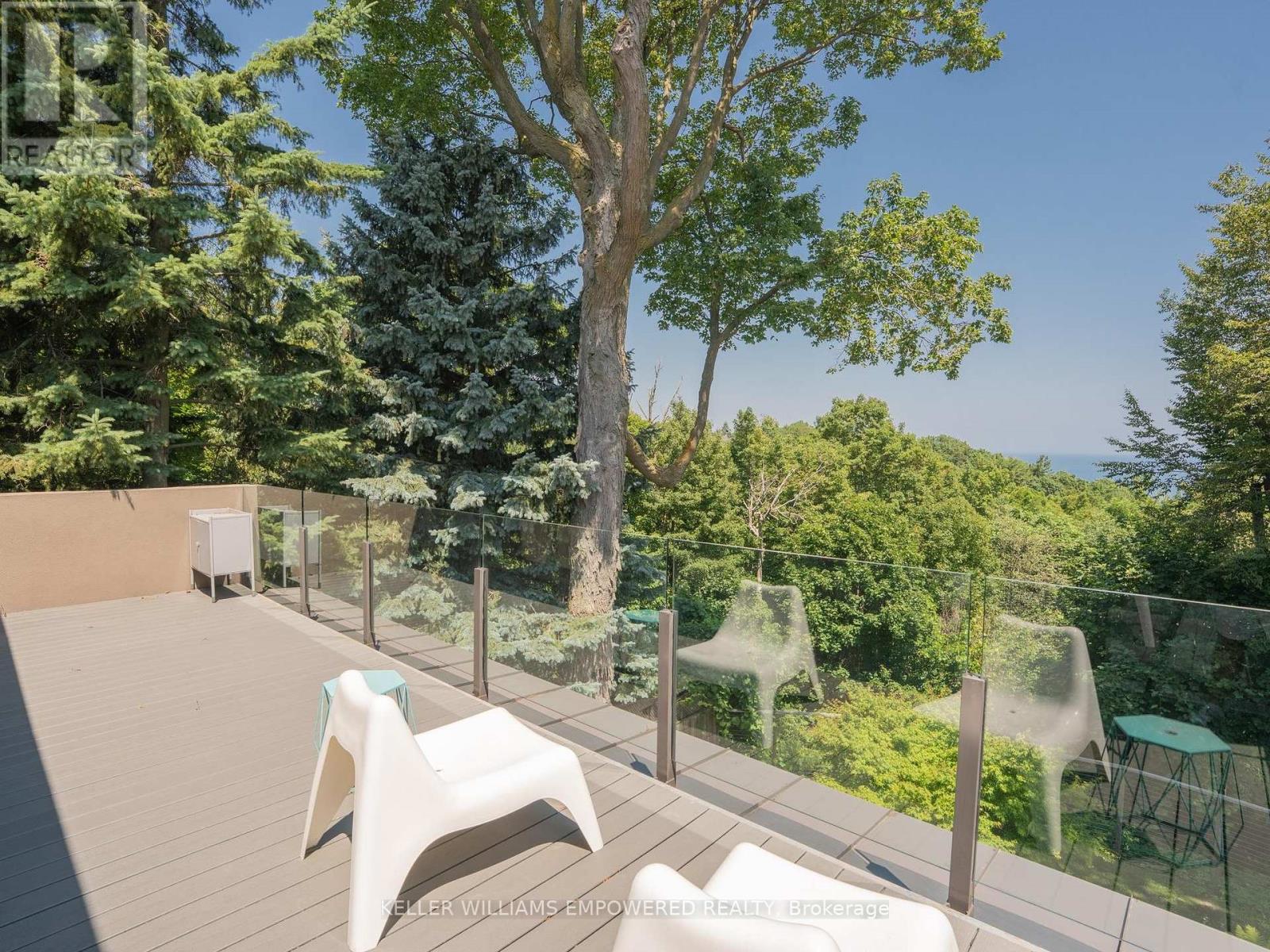 Photo 29 of 9 Fenwood Heights, Toronto ON