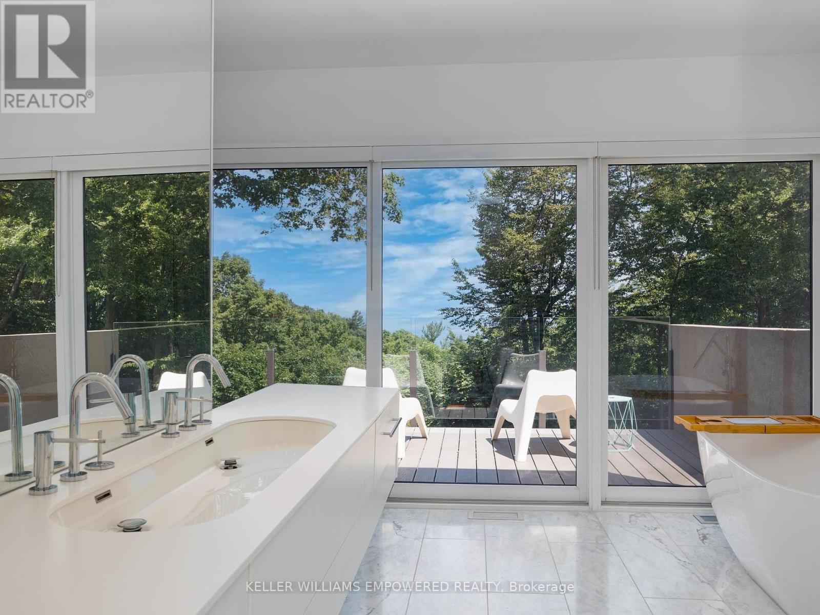 Photo 30 of 9 Fenwood Heights, Toronto ON