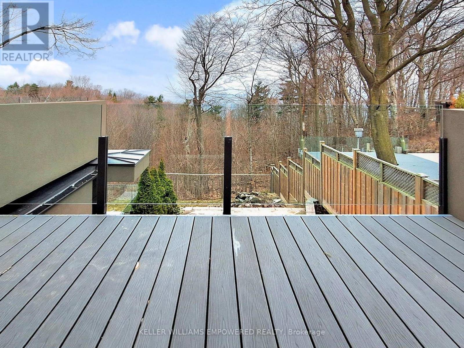 Photo 35 of 9 Fenwood Heights, Toronto ON