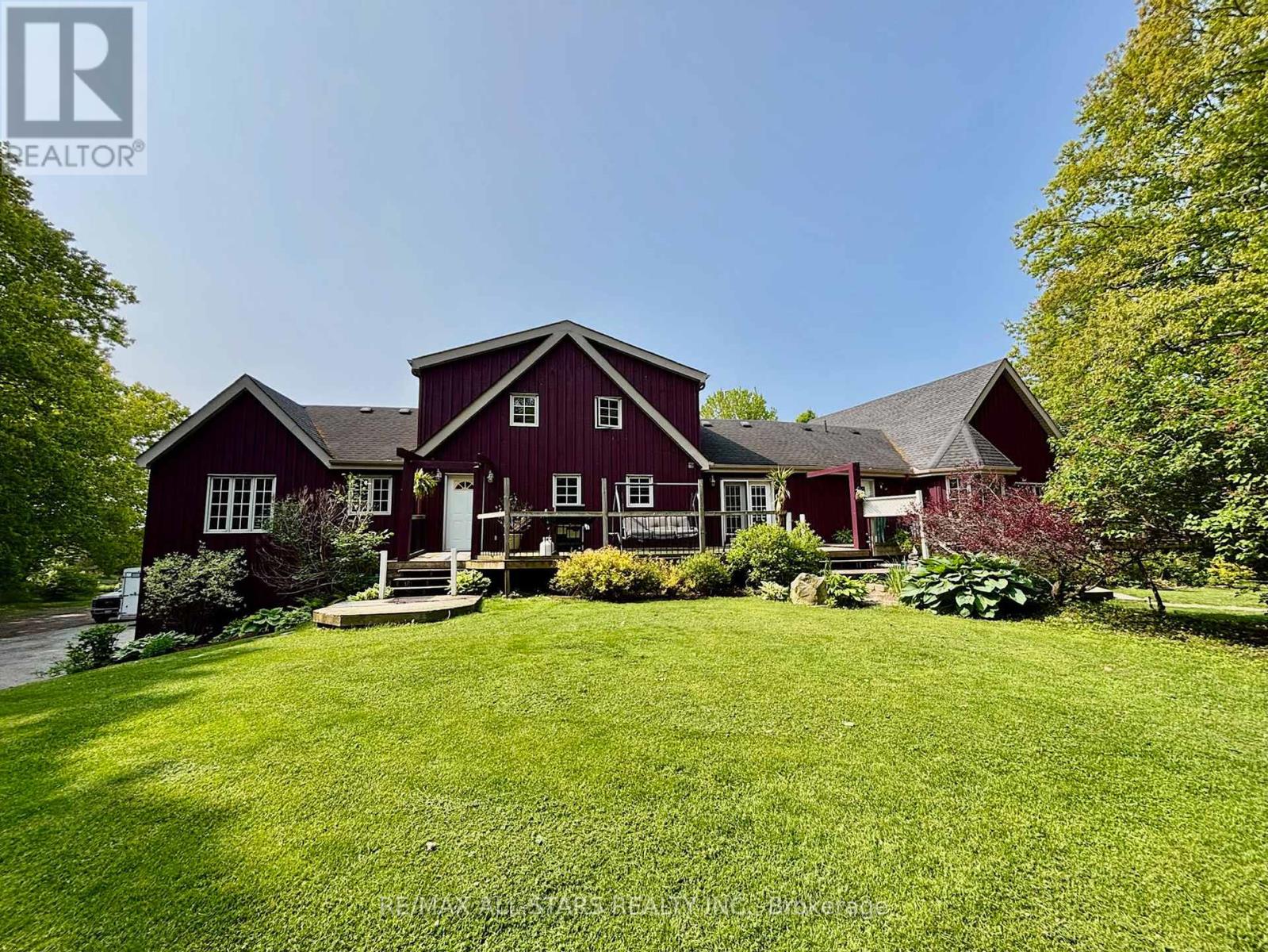 Photo 38 of 100 Snow Ridge Court, Oshawa ON
