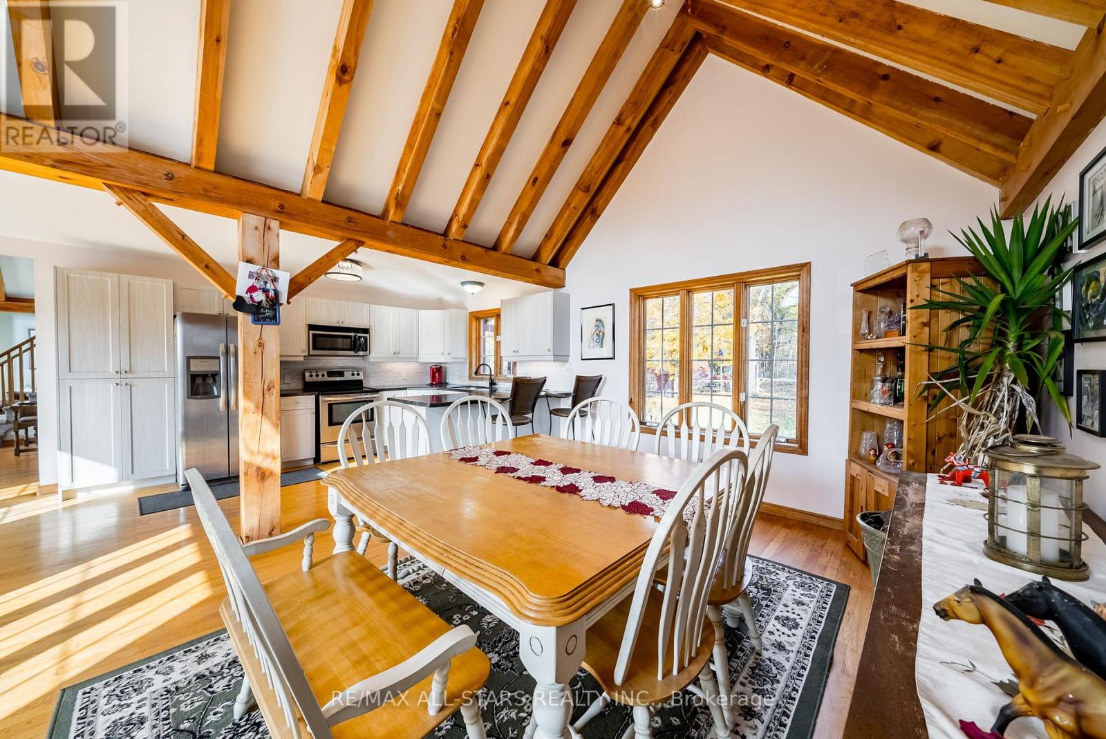 Photo 6 of 100 Snow Ridge Court, Oshawa ON