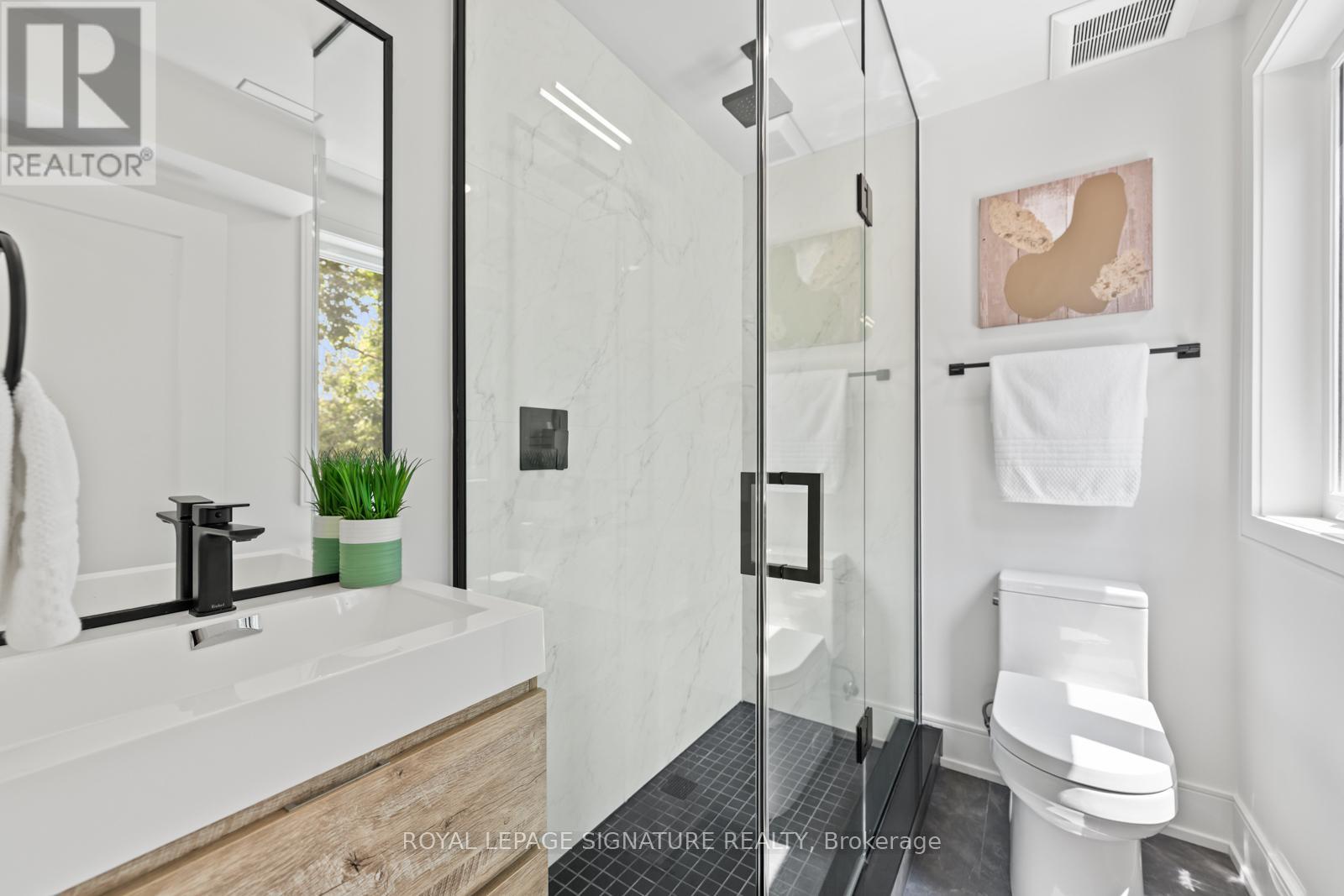 Photo 31 of 24 Harriet Street, Toronto ON