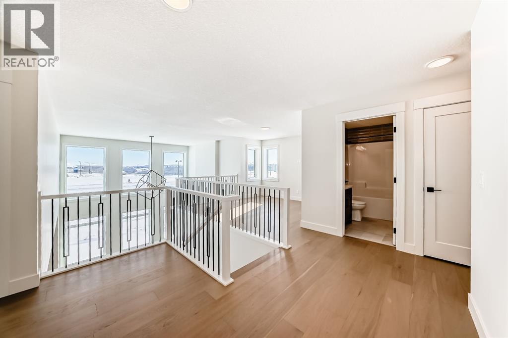 Photo 24 of 80 Legacy Woods Crescent Se, Calgary AB
