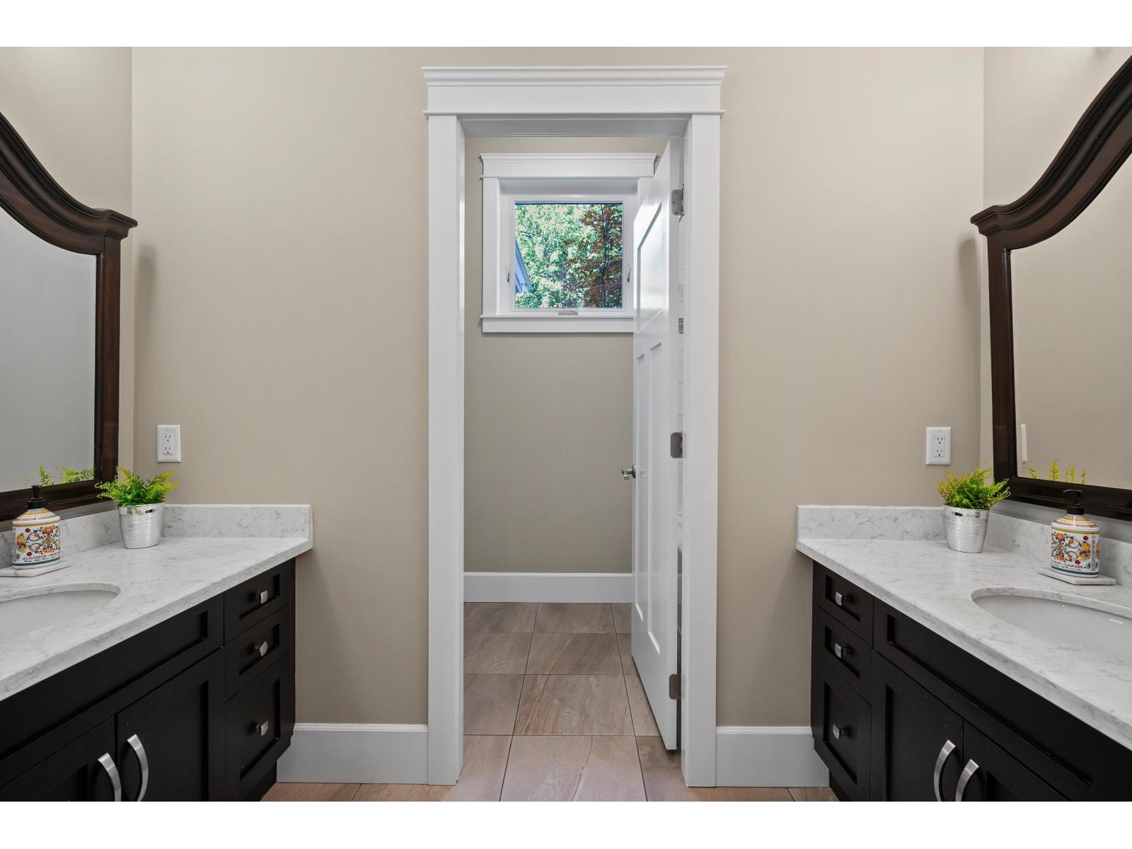 Photo 14 of 2732 Northcrest Drive, Surrey BC