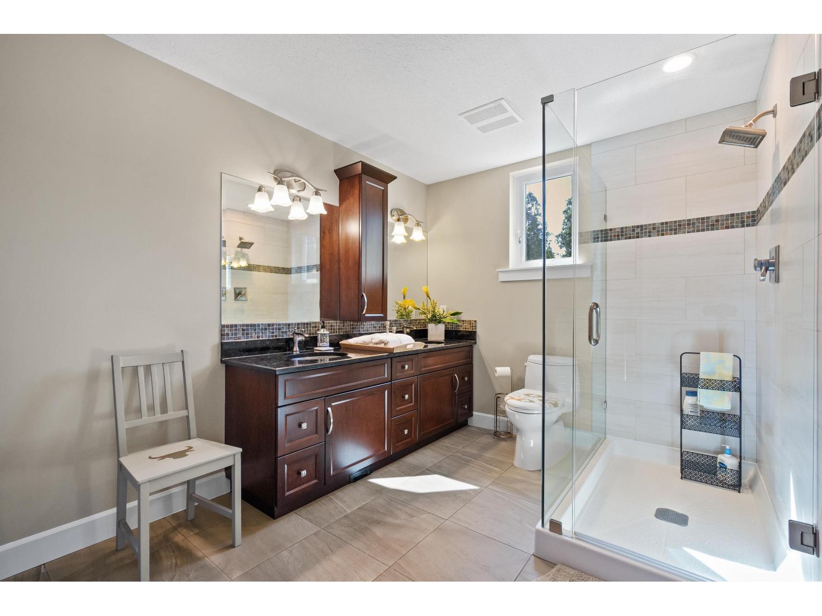 Photo 21 of 2732 Northcrest Drive, Surrey BC