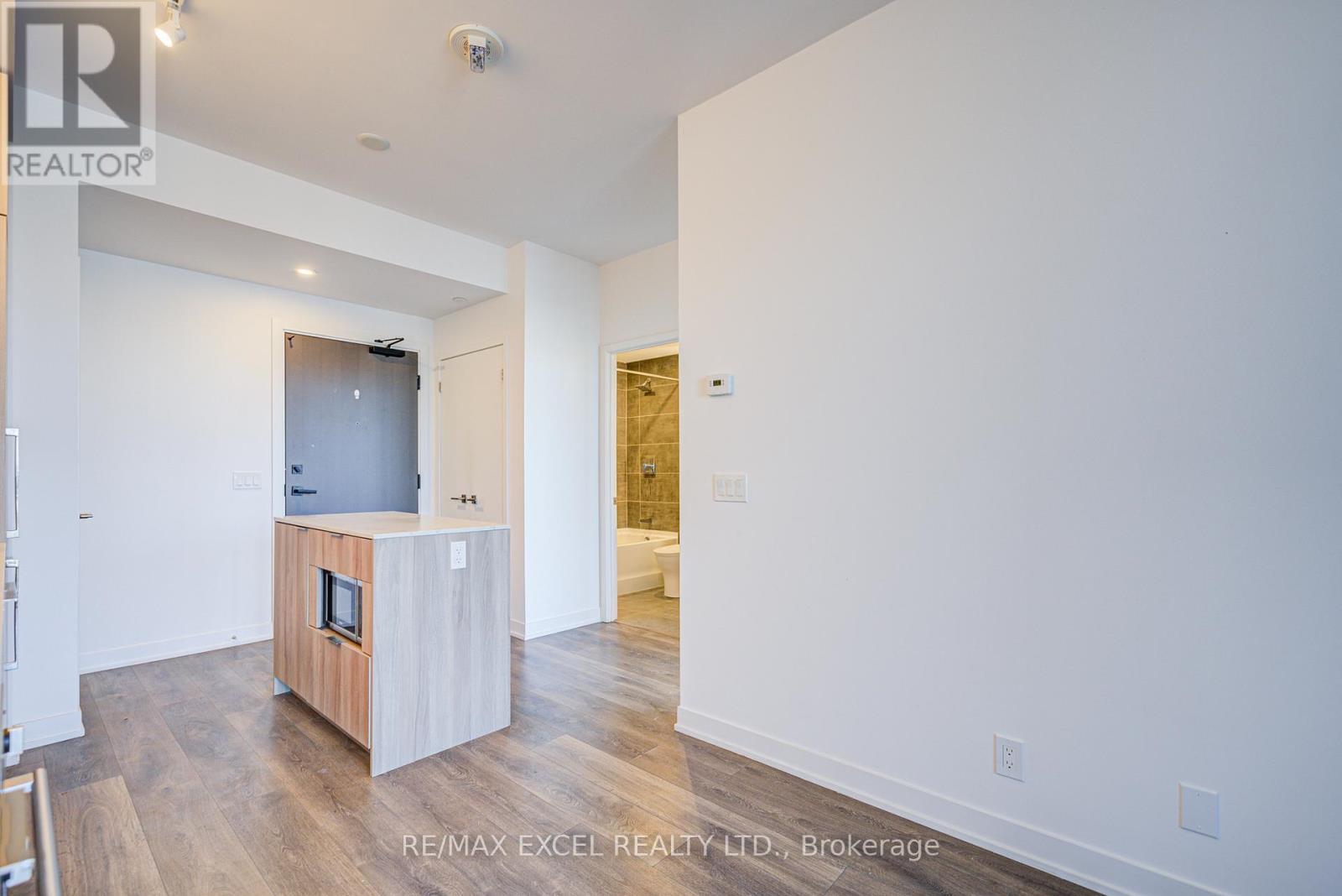 Photo 16 of 2807 15 Holmes Avenue, Toronto ON