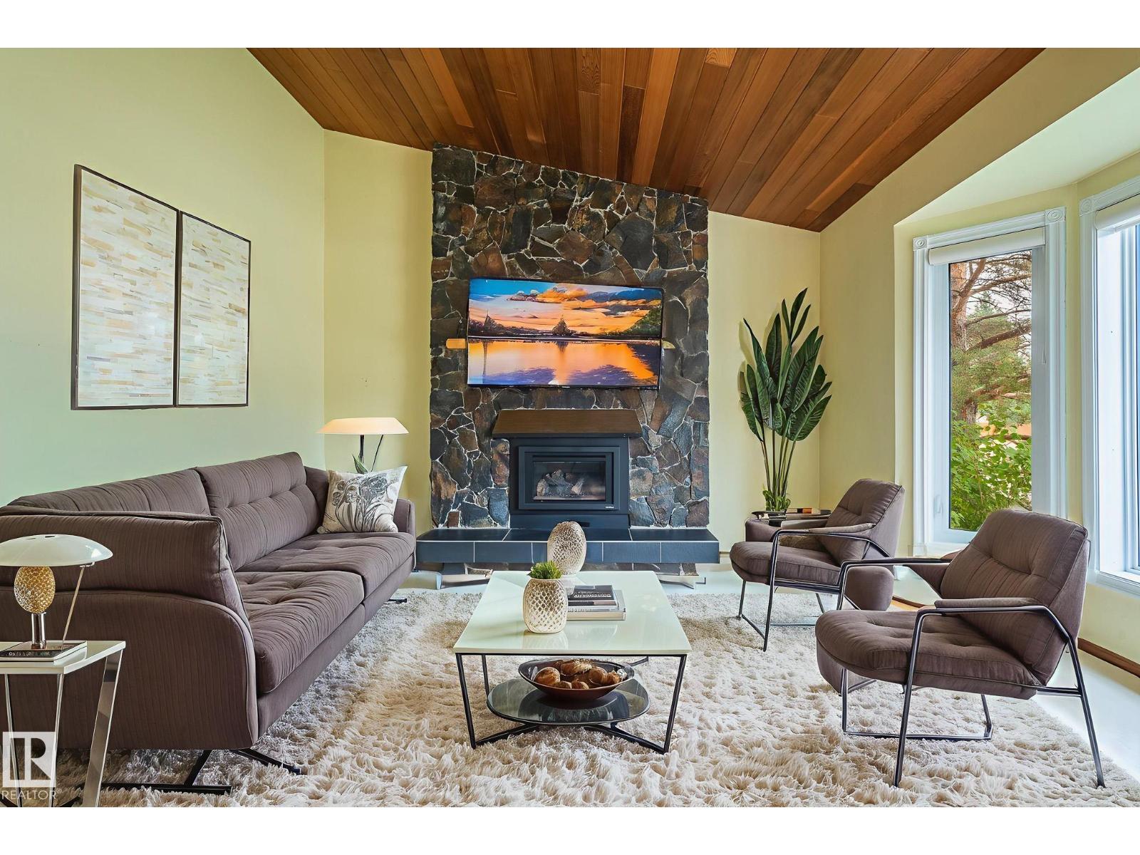 Photo 5 of 103 Wolf Willow Cr Nw, Edmonton AB