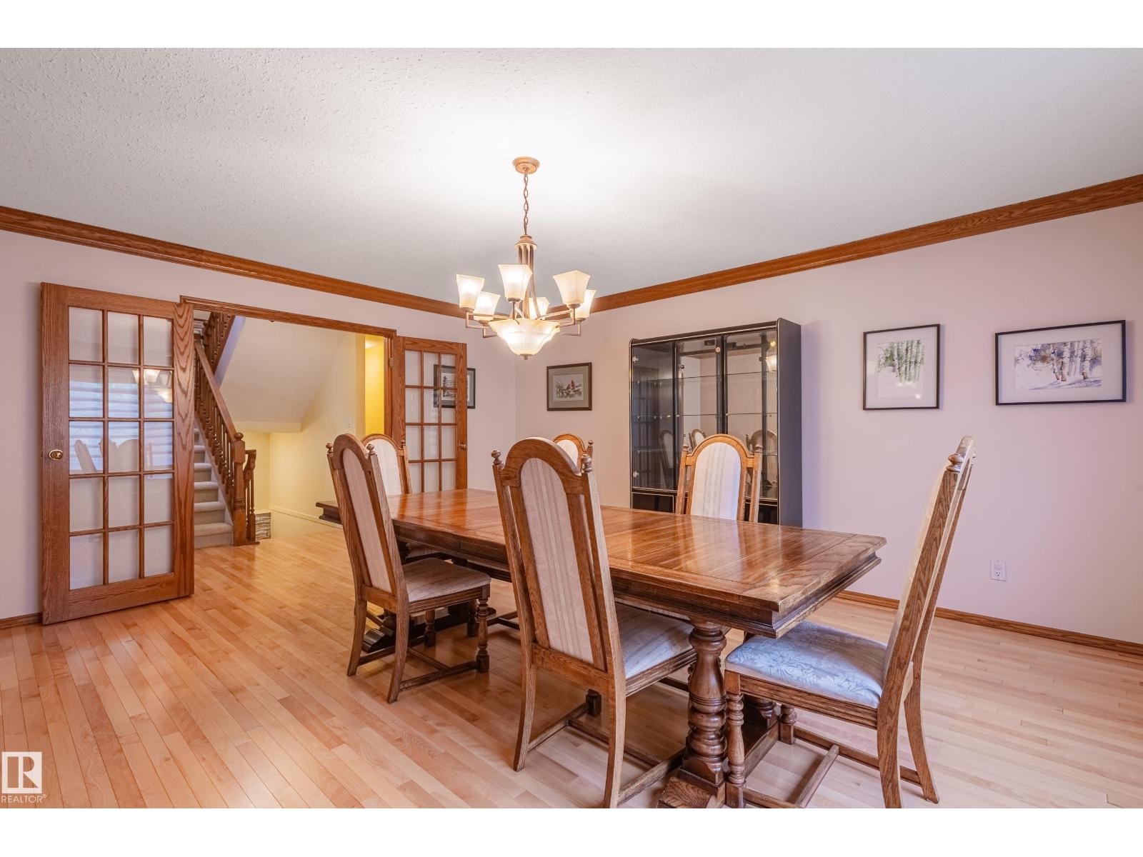 Photo 7 of 103 Wolf Willow Cr Nw, Edmonton AB