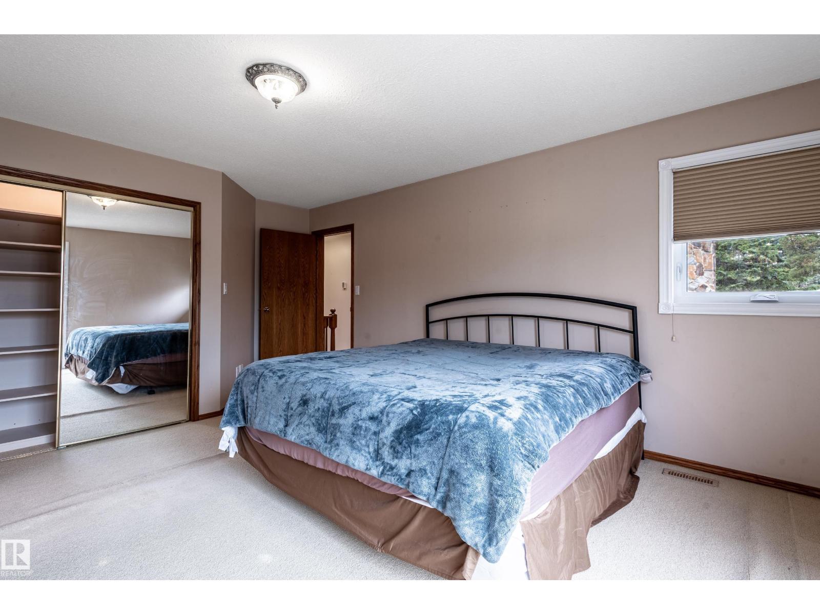 Photo 17 of 103 Wolf Willow Cr Nw, Edmonton AB