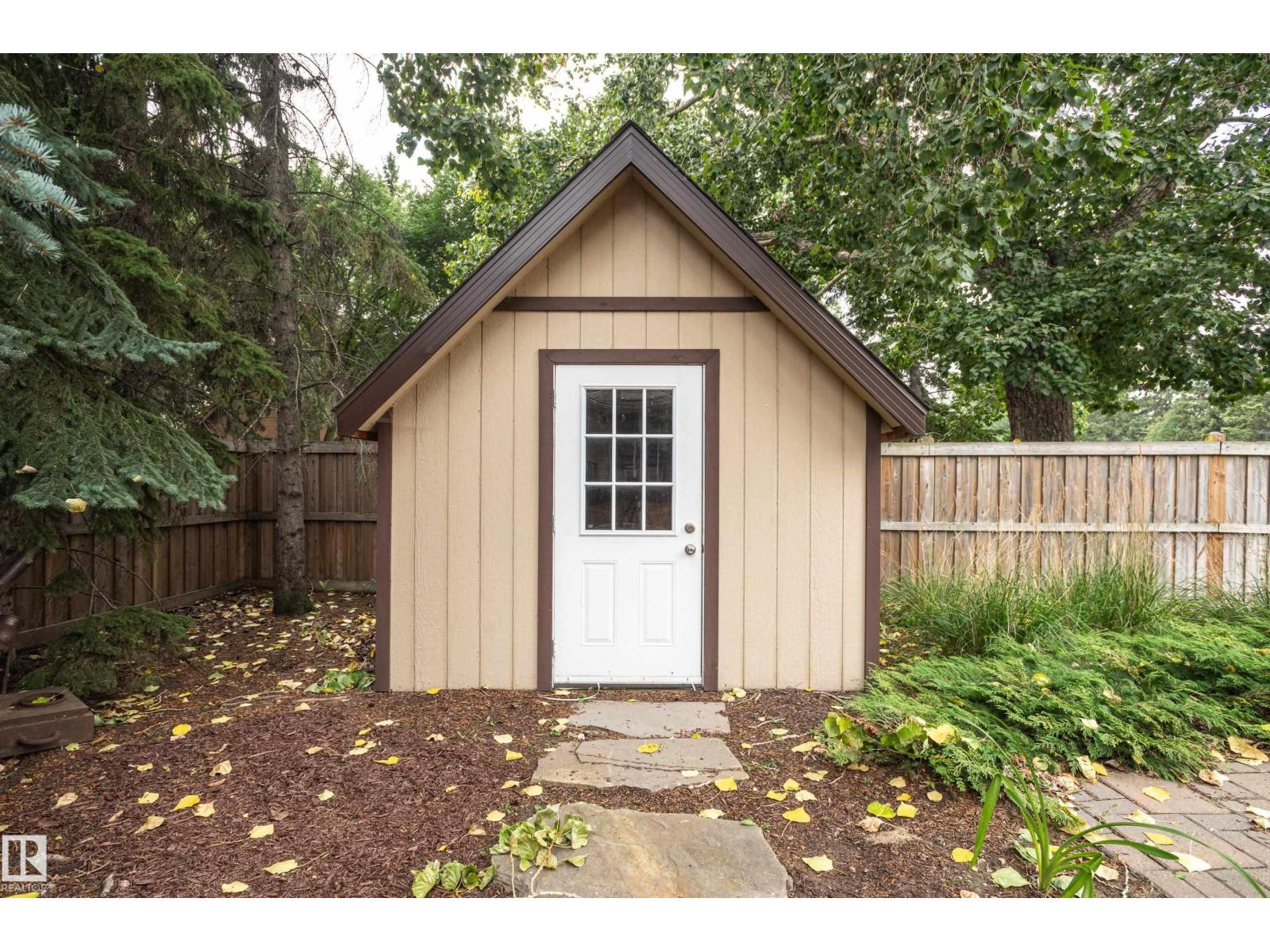 Photo 46 of 103 Wolf Willow Cr Nw, Edmonton AB