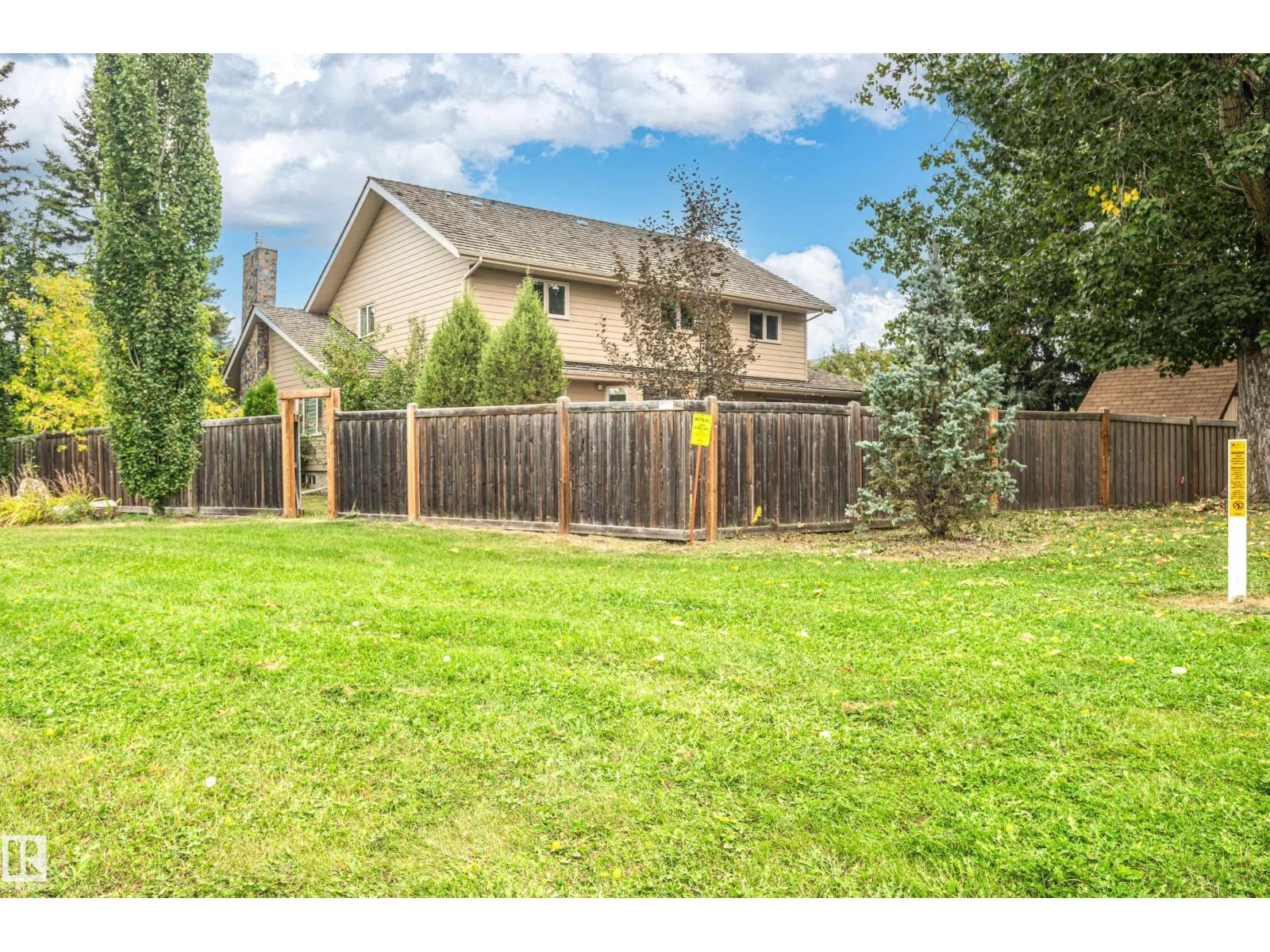 Photo 55 of 103 Wolf Willow Cr Nw, Edmonton AB