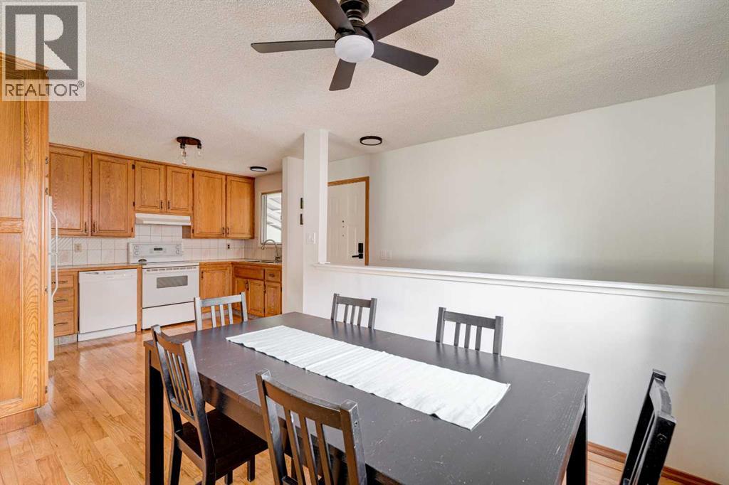 Photo 14 of 113 Hawkey Crescent Ne, Airdrie AB