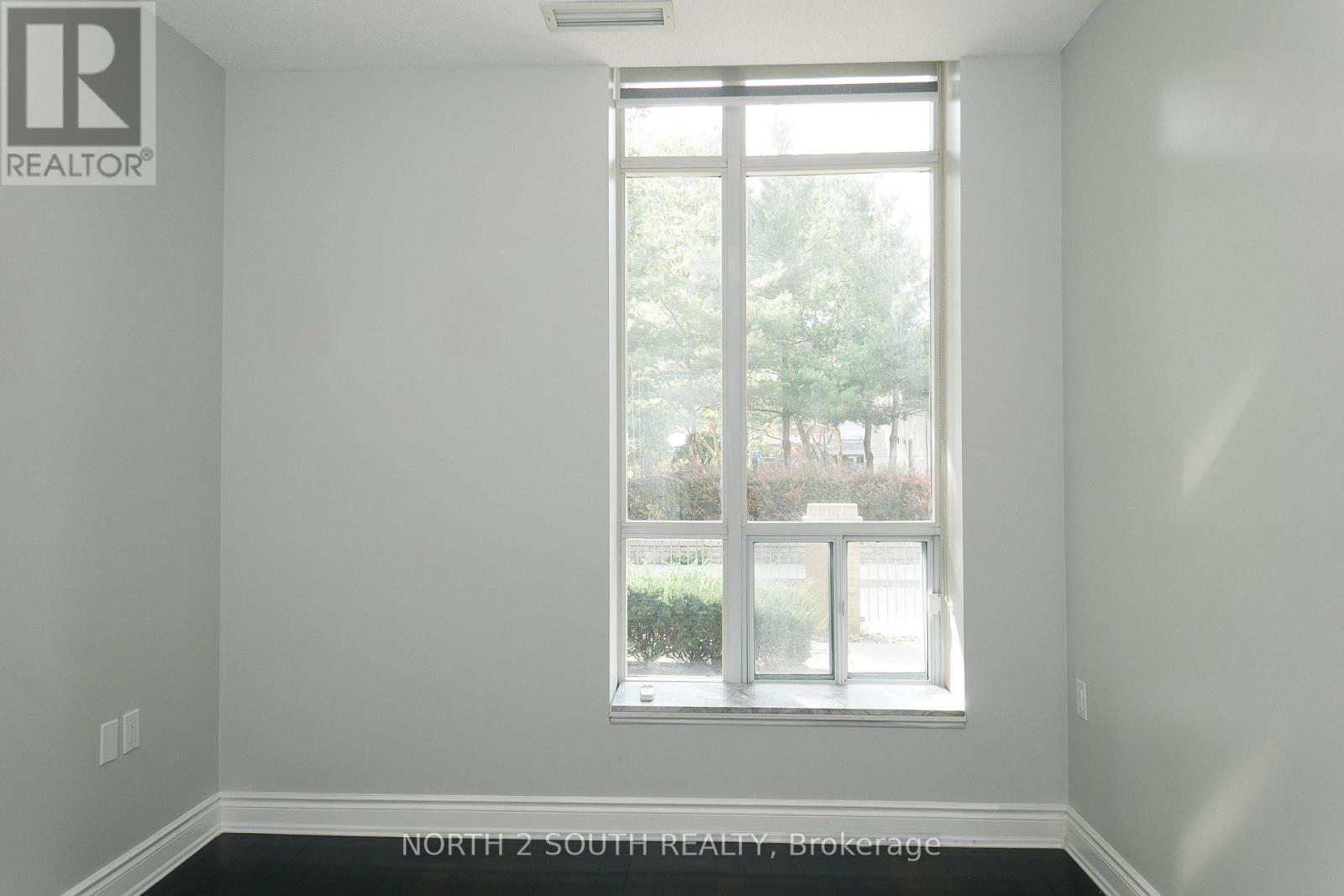 Photo 13 of 108 22 Olive Avenue, Toronto ON