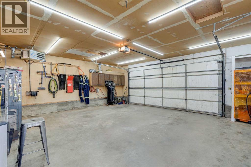 Photo 46 of 113 Hawkey Crescent Ne, Airdrie AB