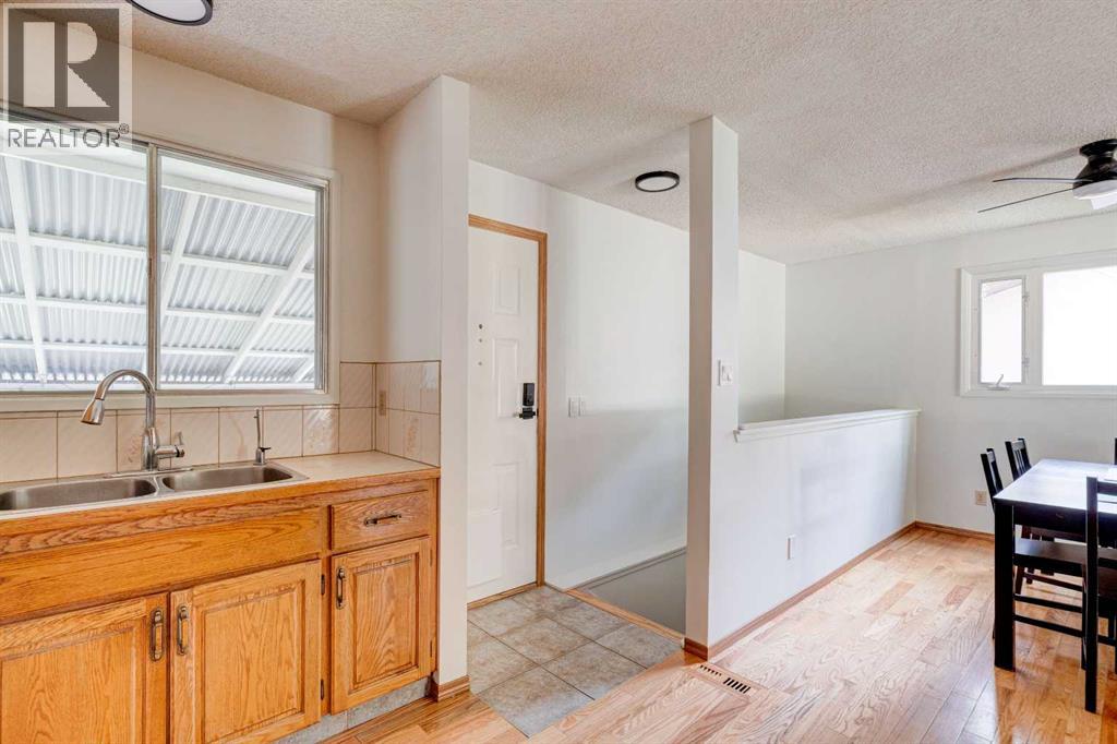 Photo 11 of 113 Hawkey Crescent Ne, Airdrie AB