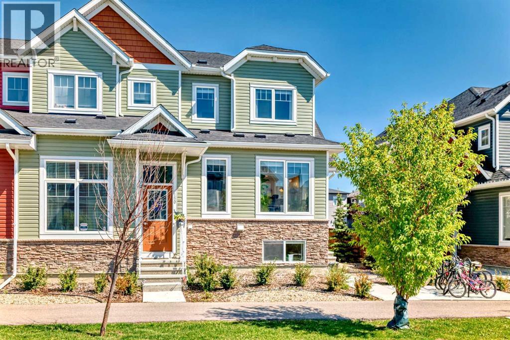 Photo 2 of 154 Chinook Gate Boulevard, Airdrie AB