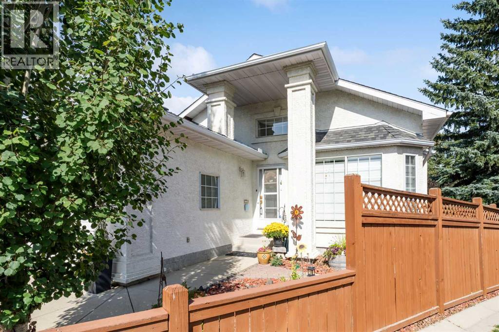Photo 2 of 44 Valley Meadow Close Nw, Calgary AB
