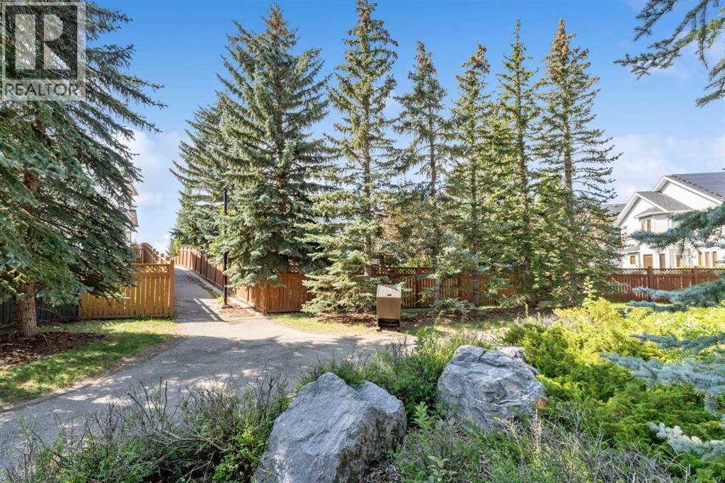 Photo 41 of 44 Valley Meadow Close Nw, Calgary AB