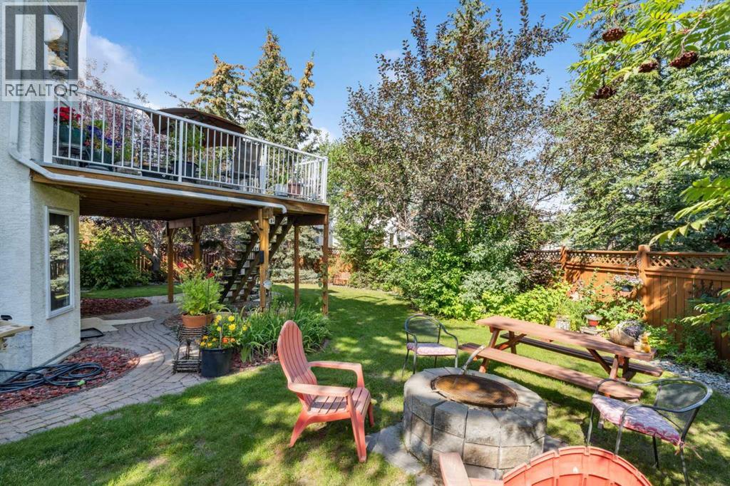 Photo 36 of 44 Valley Meadow Close Nw, Calgary AB