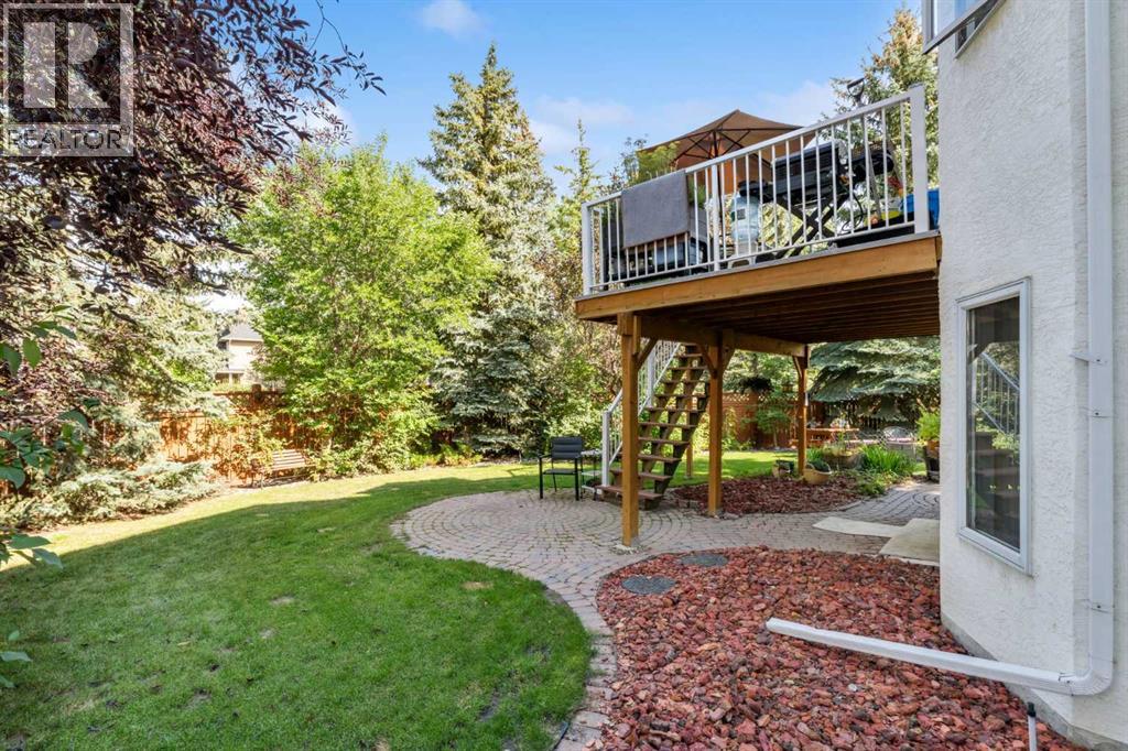 Photo 38 of 44 Valley Meadow Close Nw, Calgary AB