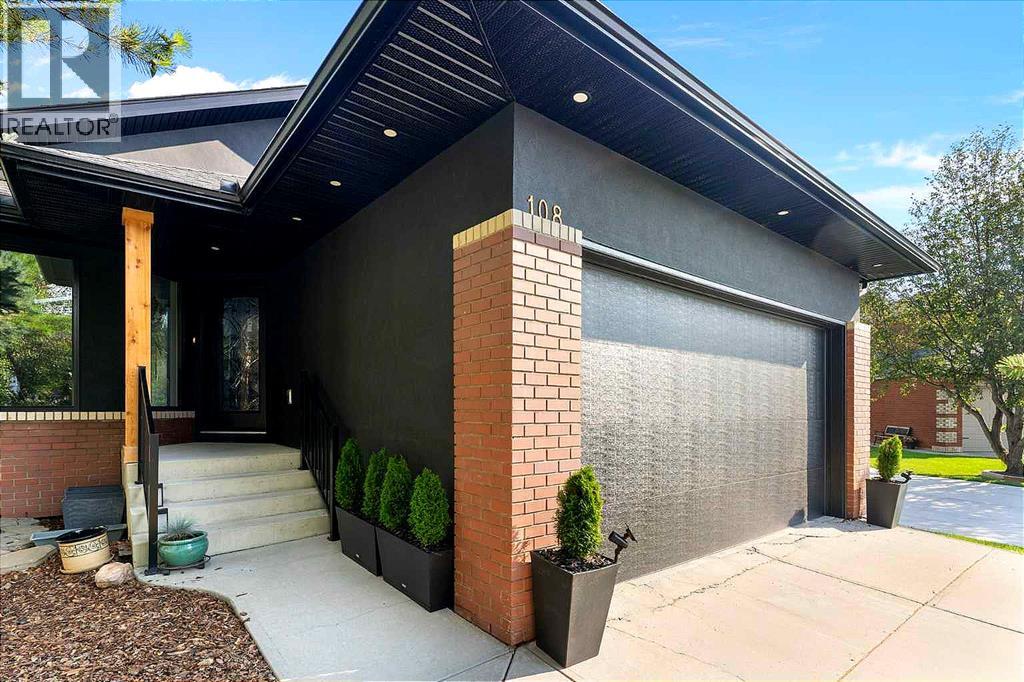 Photo 1 of 108 Citadel Park Nw, Calgary AB