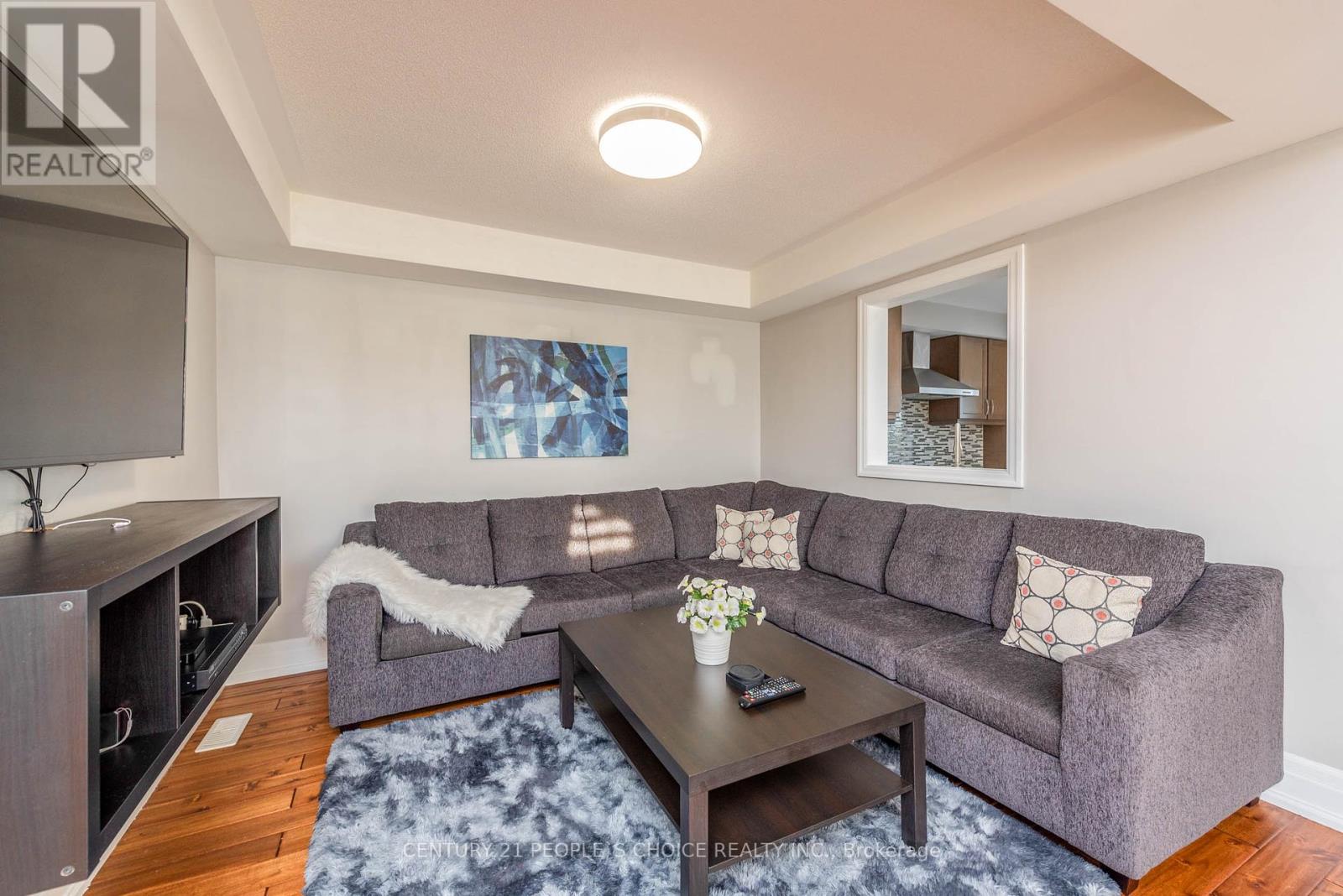 Photo 10 of 40 Stedford Crescent, Brampton ON