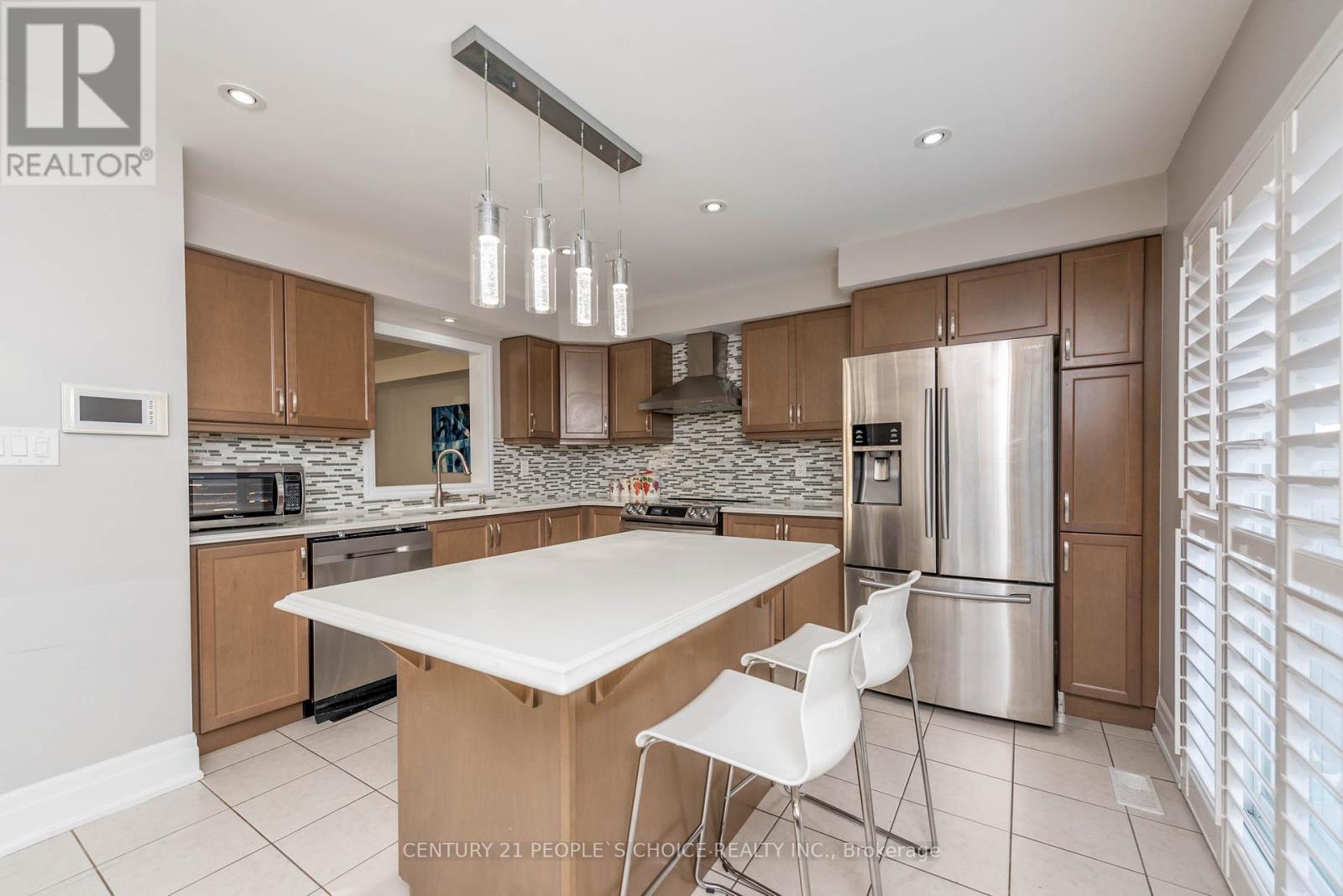 Photo 16 of 40 Stedford Crescent, Brampton ON