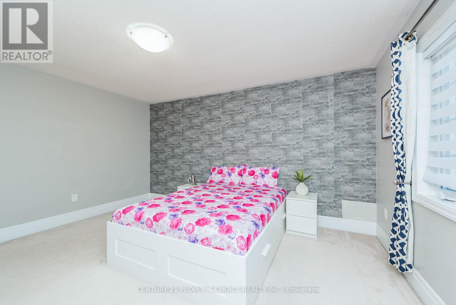 Photo 29 of 40 Stedford Crescent, Brampton ON