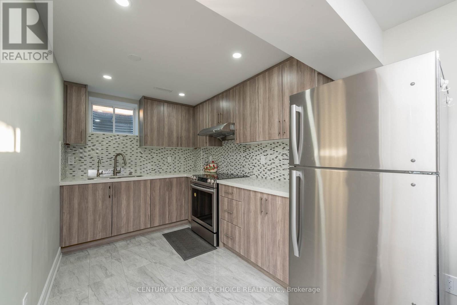 Photo 35 of 40 Stedford Crescent, Brampton ON