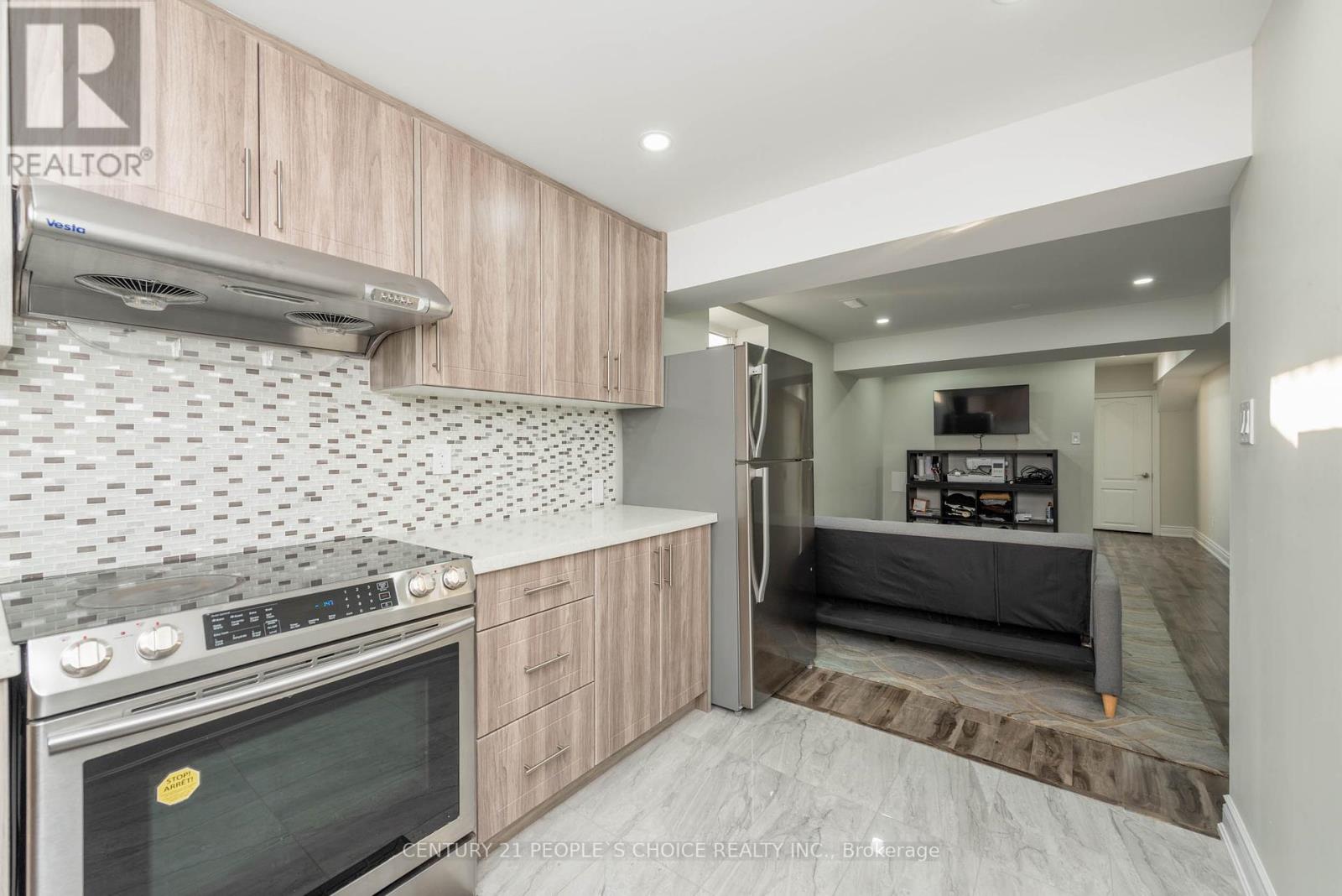 Photo 36 of 40 Stedford Crescent, Brampton ON