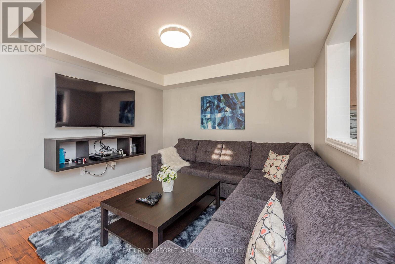 Photo 9 of 40 Stedford Crescent, Brampton ON