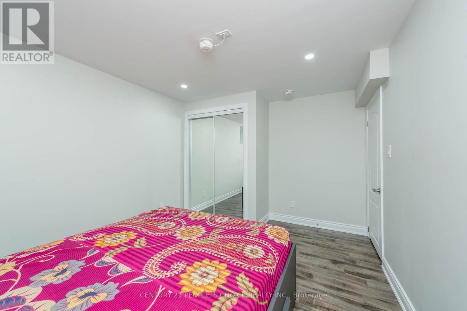 Photo 40 of 40 Stedford Crescent, Brampton ON