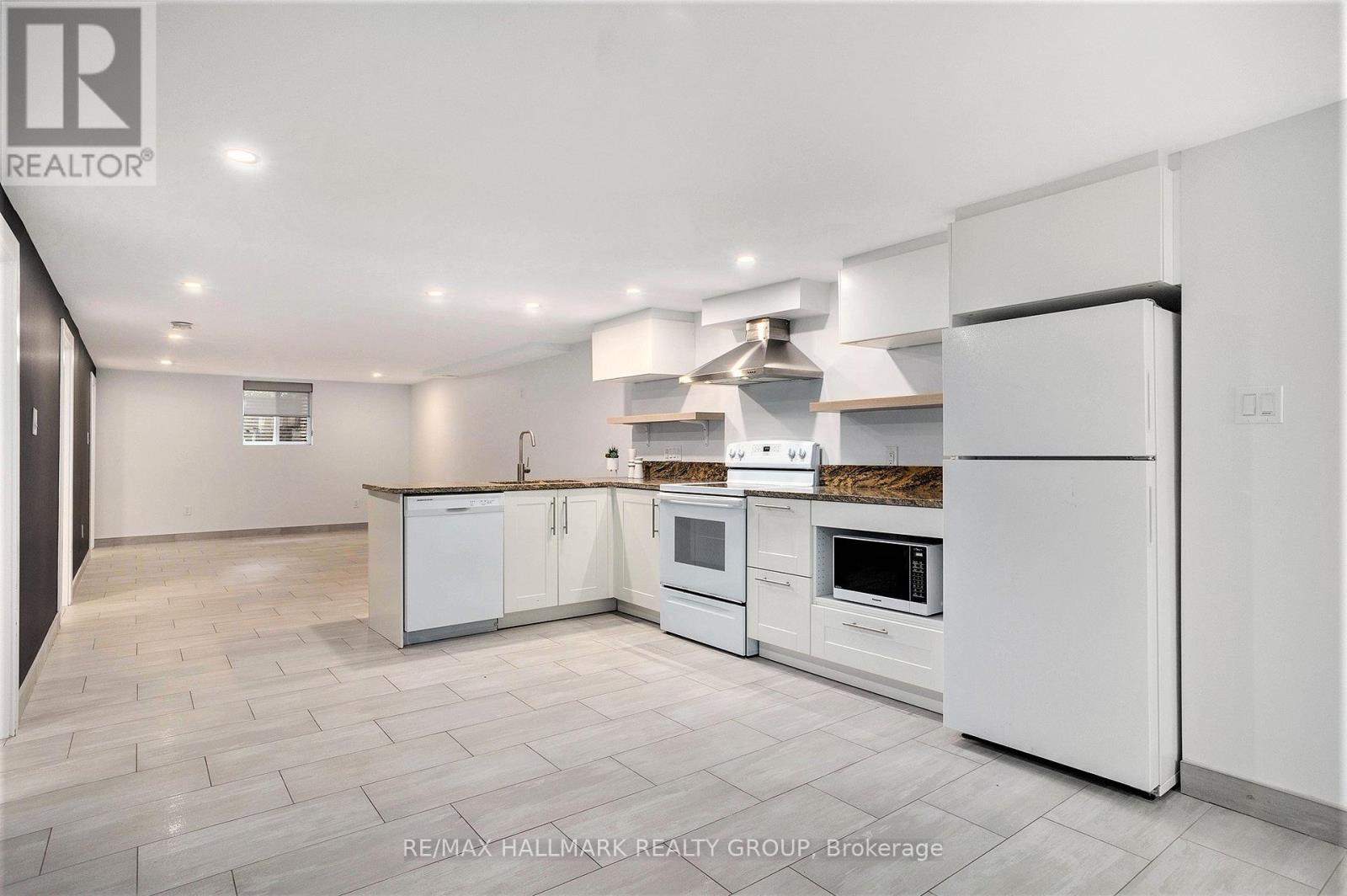Photo 24 of 70 Varley Drive, Ottawa ON