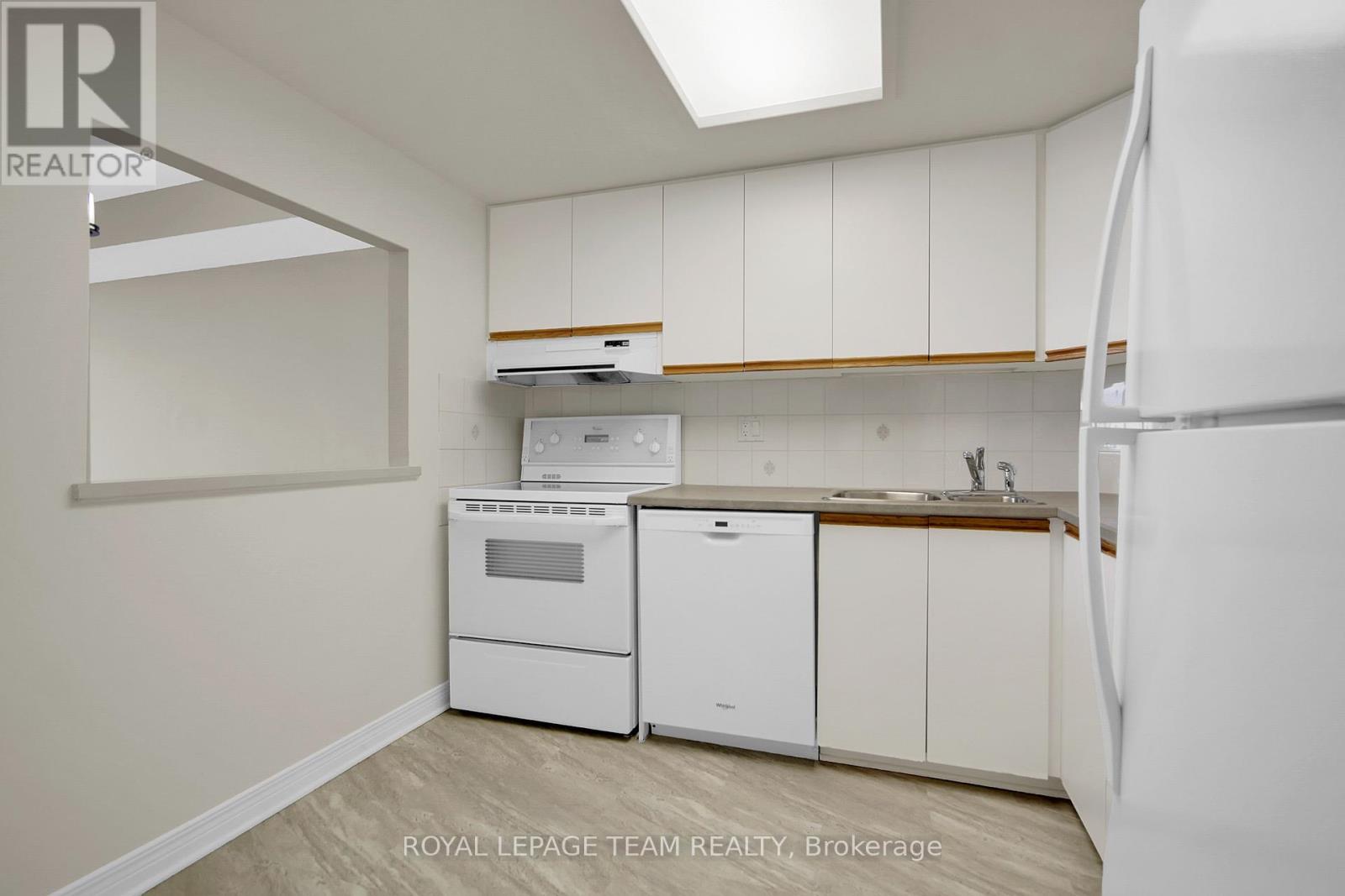 Photo 20 of 804 100 Grant Carman Drive, Ottawa ON