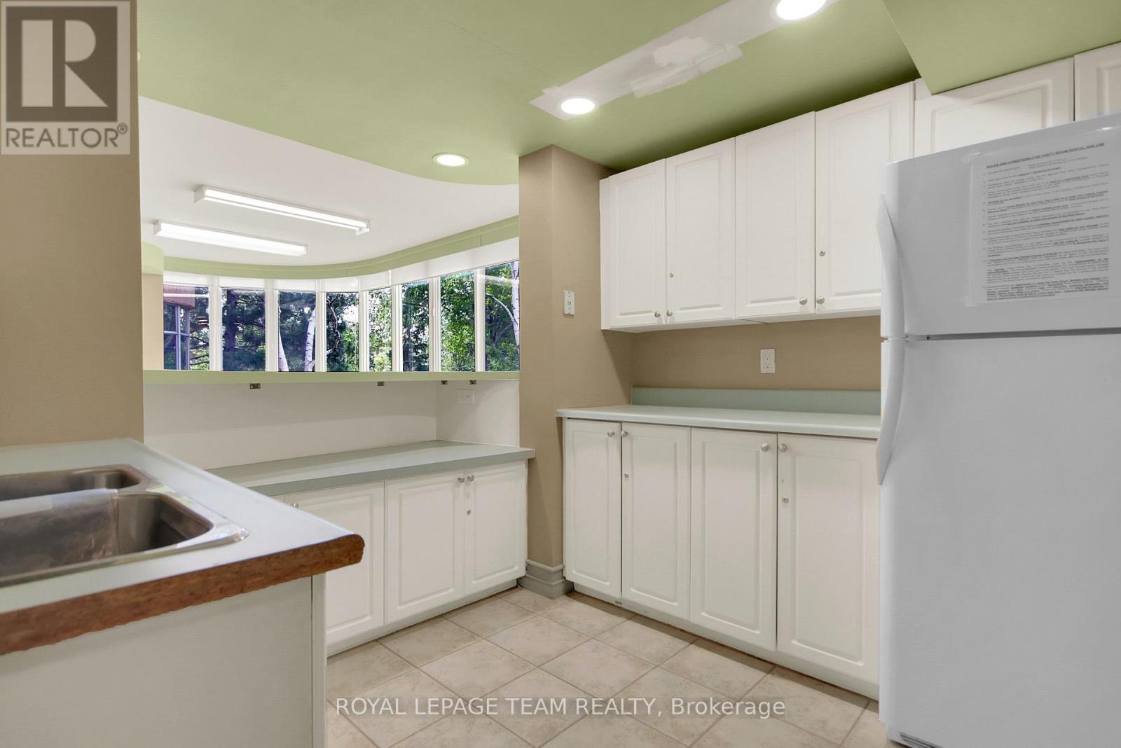 Photo 37 of 804 100 Grant Carman Drive, Ottawa ON