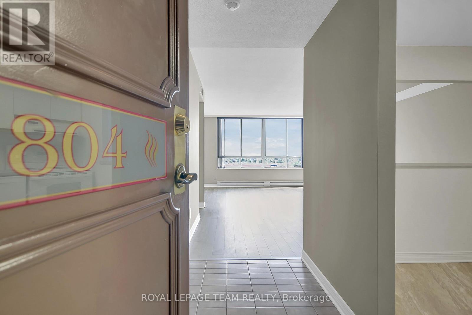 Photo 6 of 804 100 Grant Carman Drive, Ottawa ON