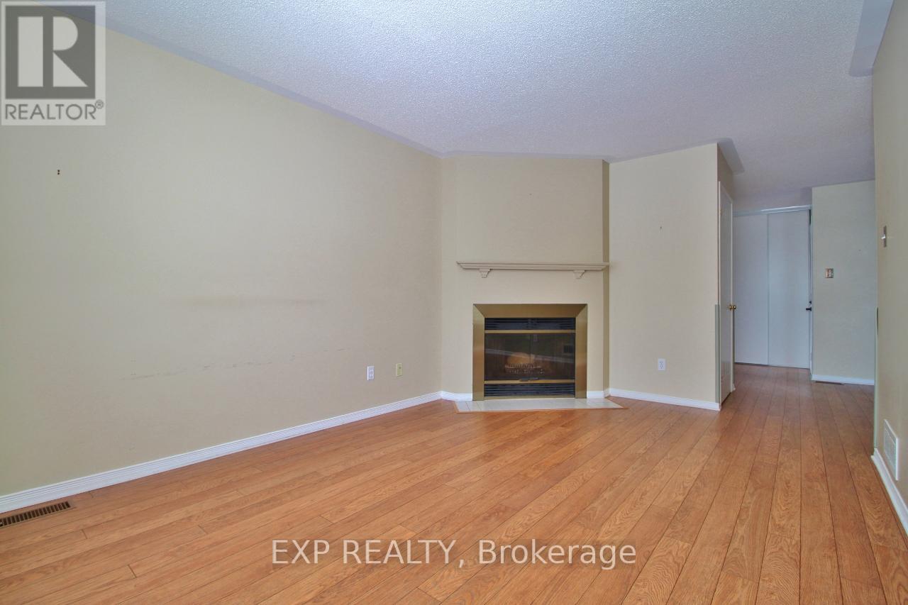 Photo 7 of 2127 Lauzon Street, Ottawa ON