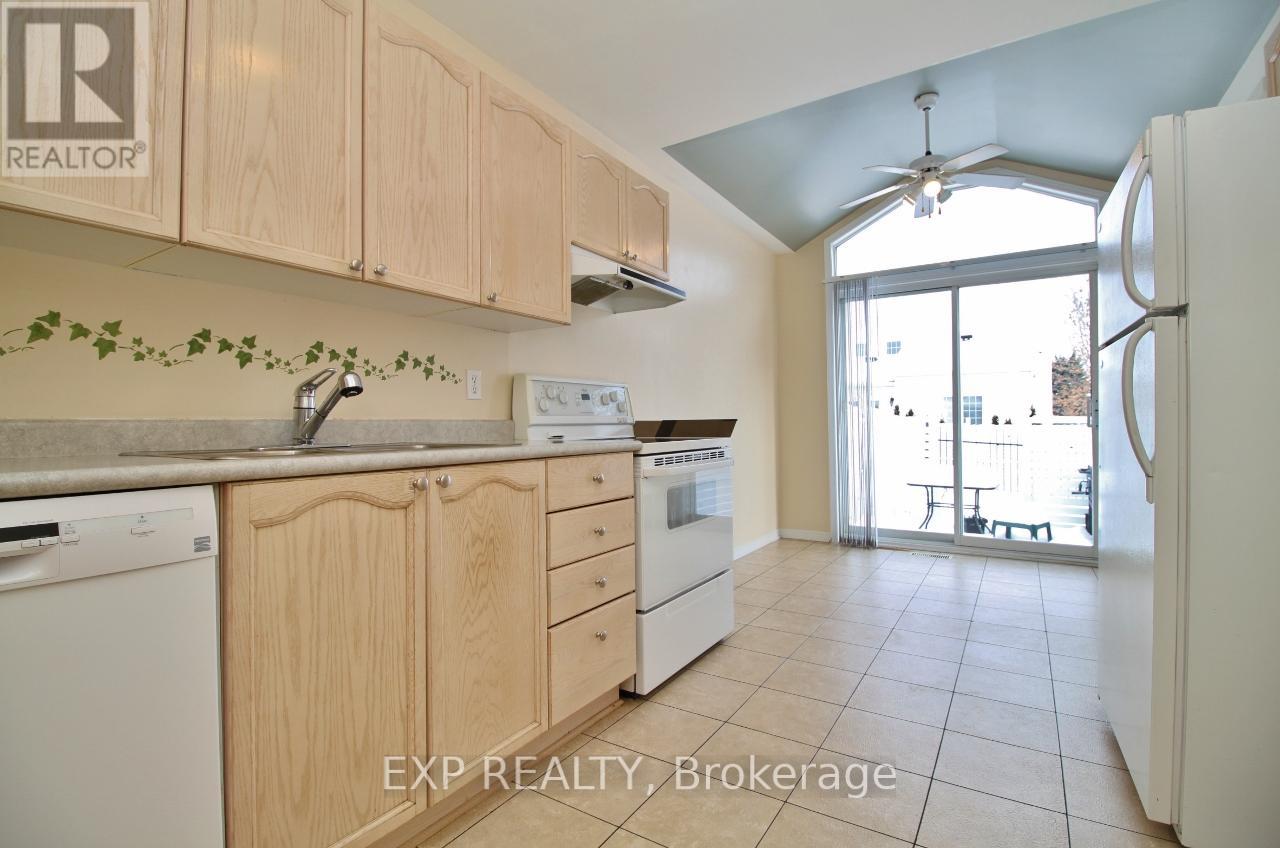 Photo 8 of 2127 Lauzon Street, Ottawa ON