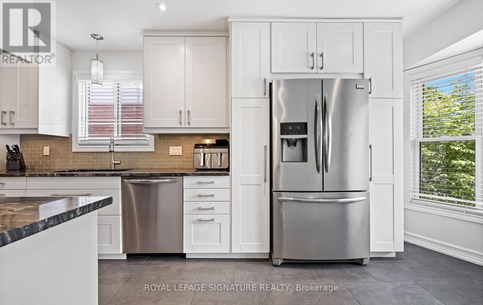 Photo 13 of 2048 Chrisdon Road, Burlington ON