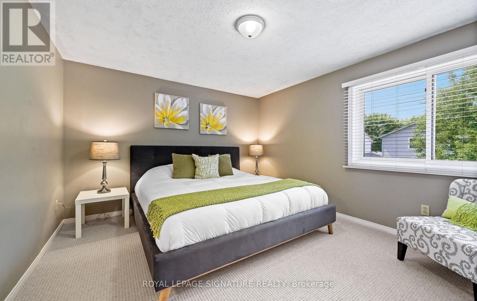 Photo 18 of 2048 Chrisdon Road, Burlington ON