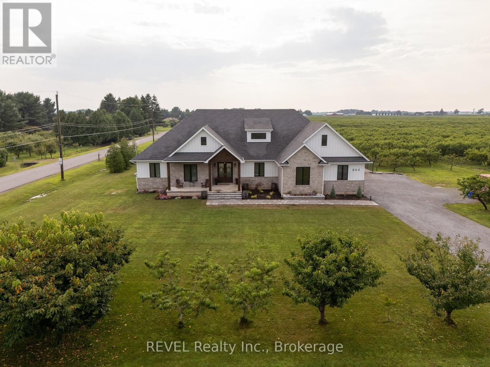 Photo 2 of 864 Concession 1 Rd Road, Niagaraonthelake ON