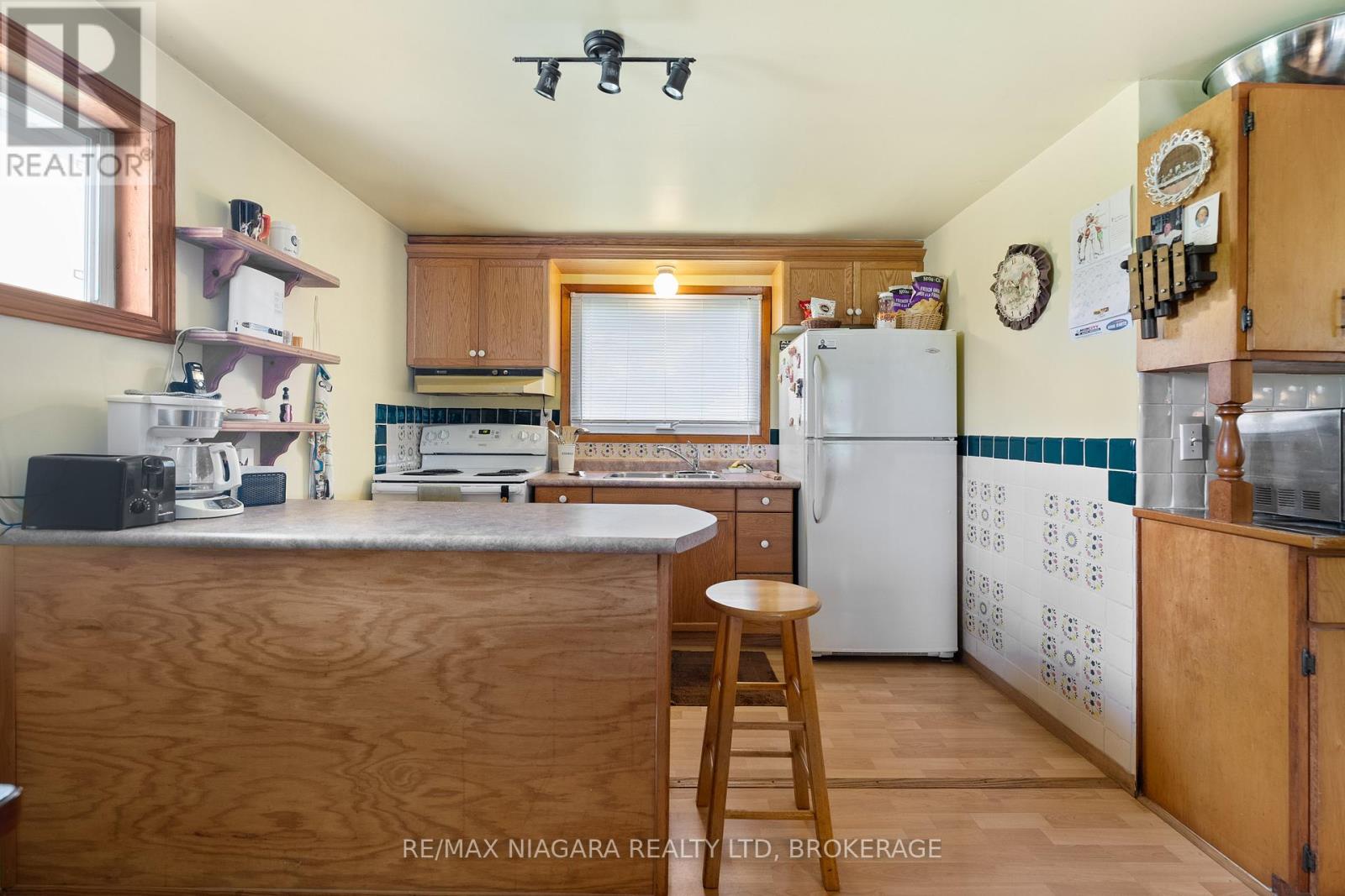 Photo 15 of 527 Pinecrest Road, Port Colborne ON