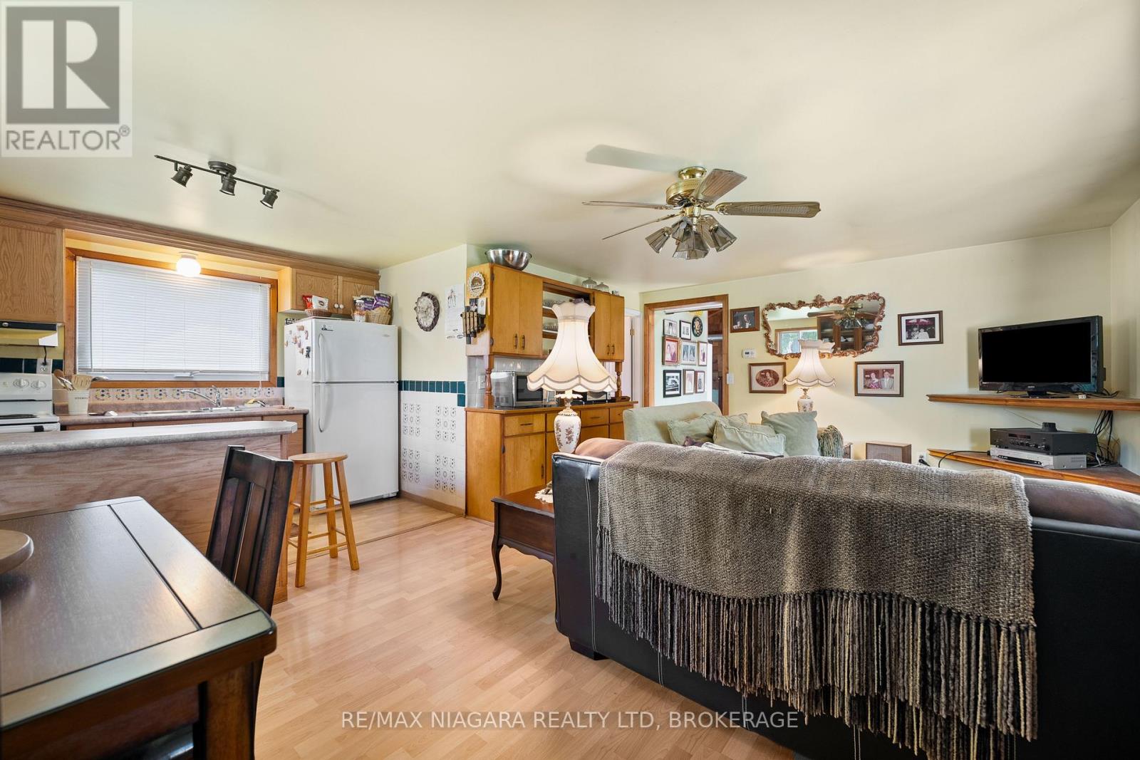 Photo 17 of 527 Pinecrest Road, Port Colborne ON