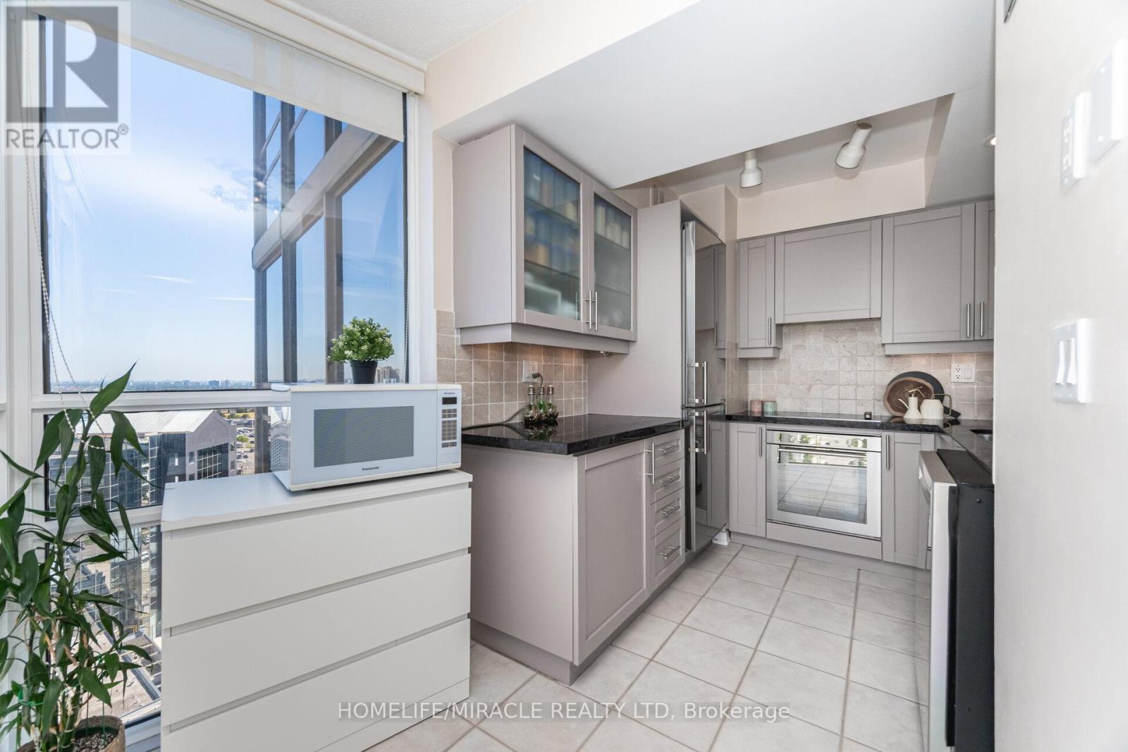 Photo 20 of 1701 50 Eglinton Avenue W, Mississauga ON