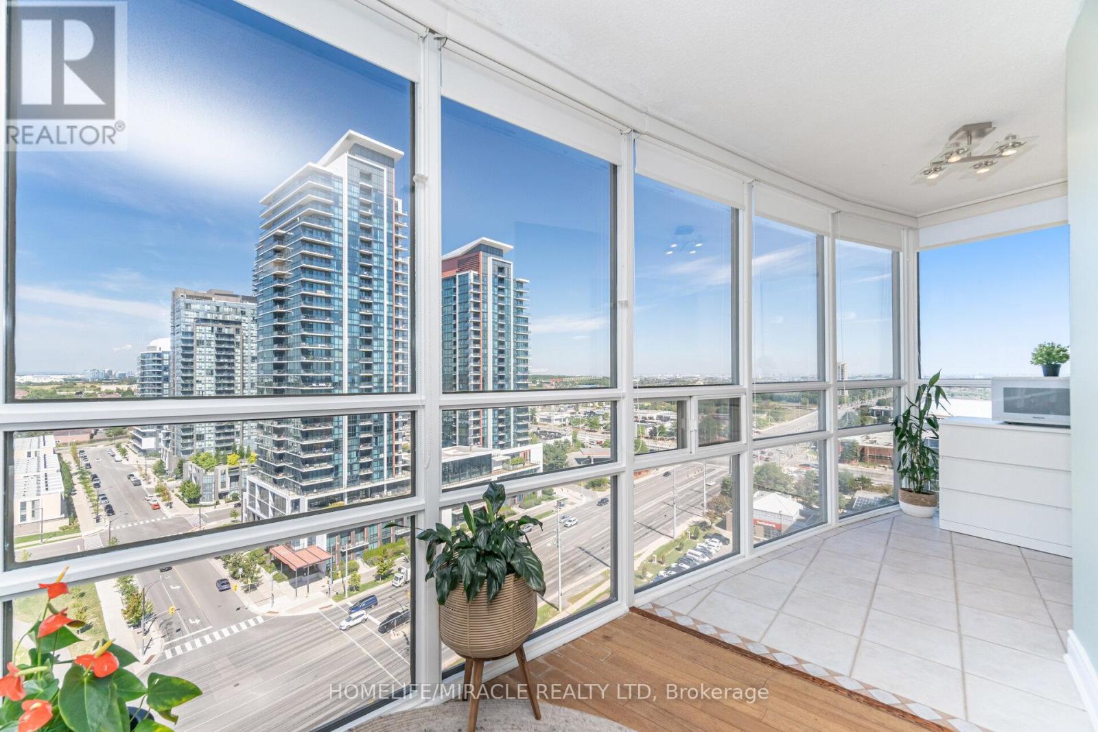 Photo 26 of 1701 50 Eglinton Avenue W, Mississauga ON