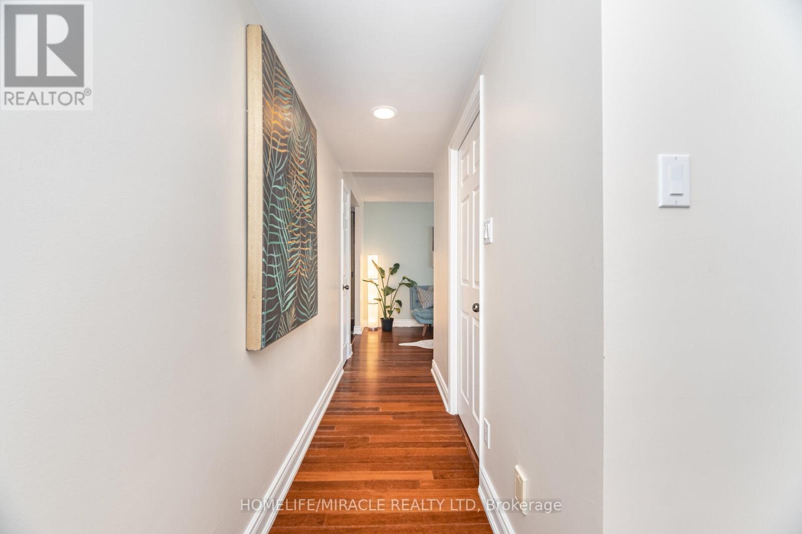 Photo 28 of 1701 50 Eglinton Avenue W, Mississauga ON