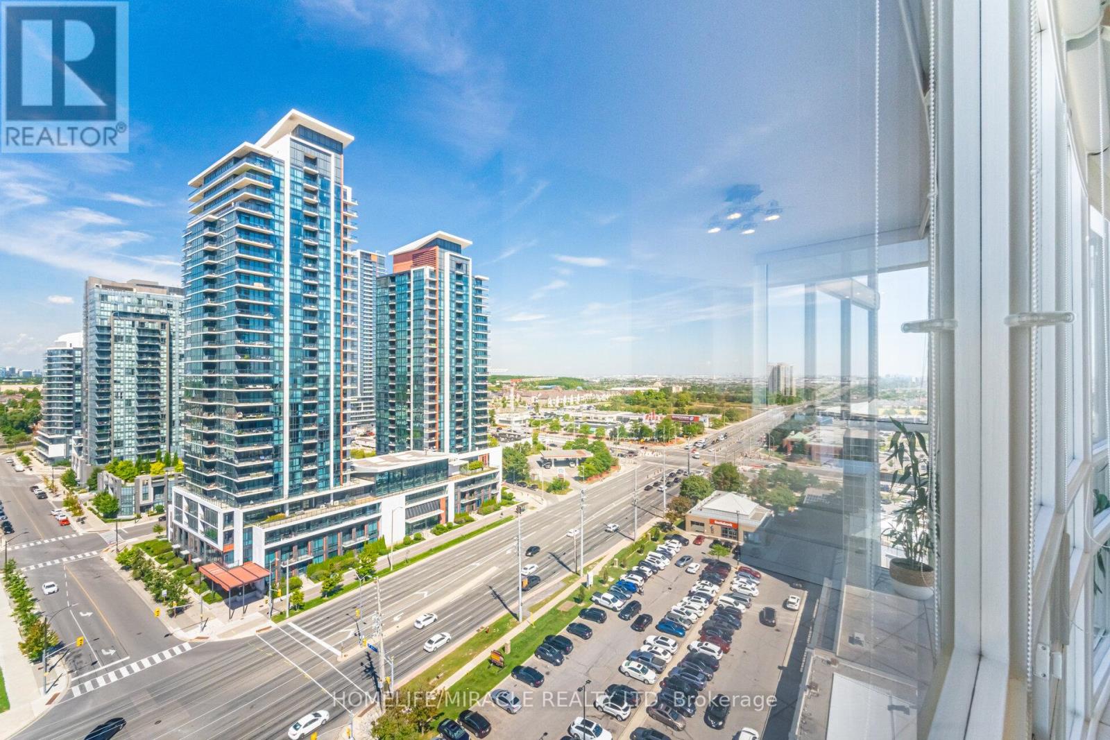 Photo 40 of 1701 50 Eglinton Avenue W, Mississauga ON