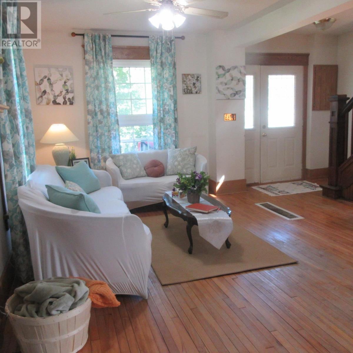 Photo 24 of 3389 Second Lin W, Prince Township ON