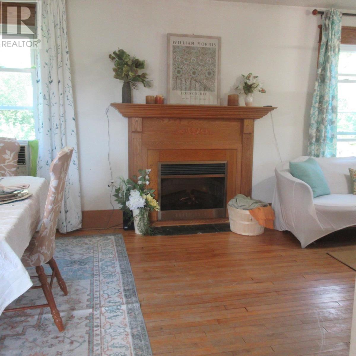 Photo 23 of 3389 Second Lin W, Prince Township ON