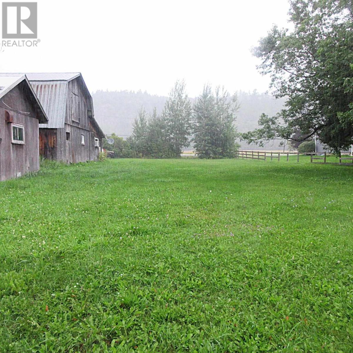 Photo 9 of 3389 Second Lin W, Prince Township ON